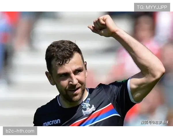 聚焦：埃弗顿老将阿什利·杨，如何凭借经验在防定位球时指挥防线